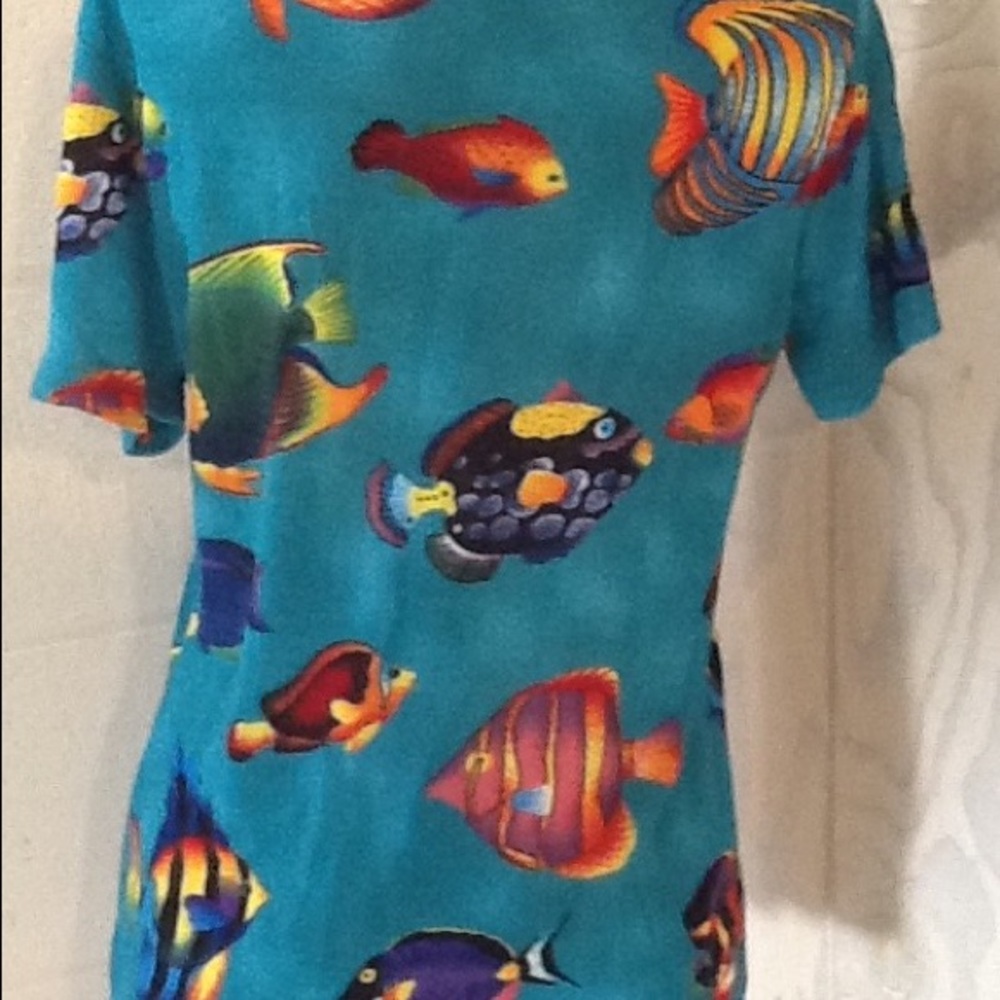 Fish Shirt Multicolored Spandex Short Sleeve Size Medium - Picture 6 of 8
